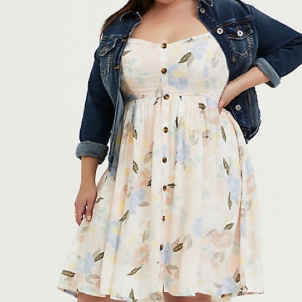 TORRID LIGHT PINK FLORAL HI-LO DRESS - SIZE 00